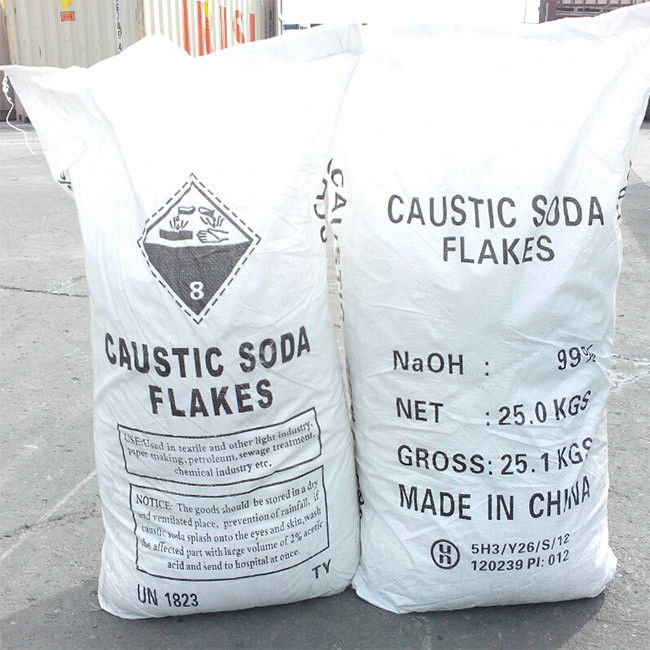 GB209-2018 NaOH Caustic Soda Điểm sôi 1390C Hòa tan trong nước để làm giấy