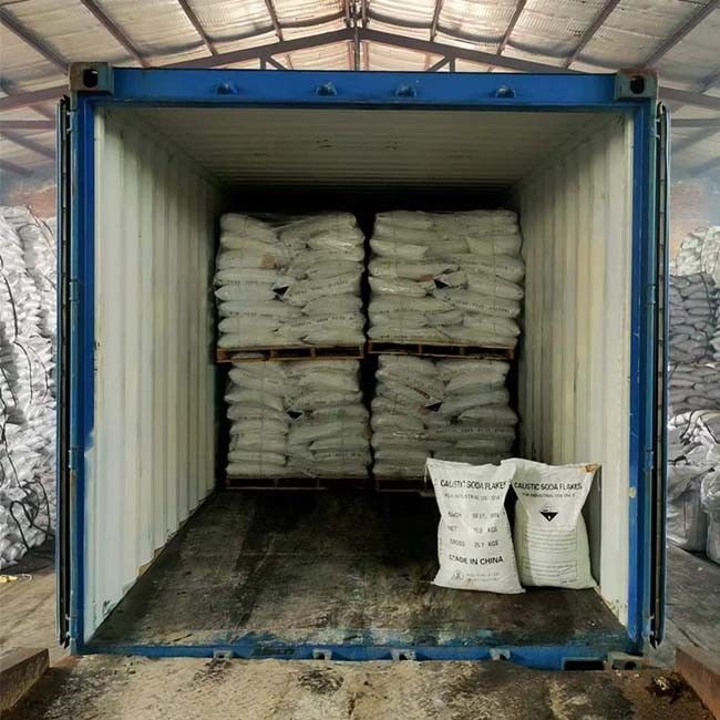 GB209-2018 NaOH Caustic Soda Điểm sôi 1390C Hòa tan trong nước để làm giấy